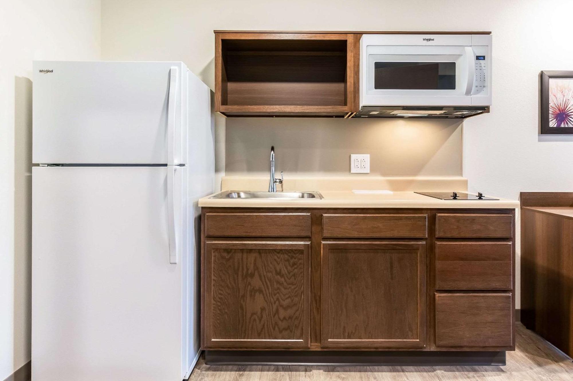 Woodspring Suites Indianapolis Castleton Номер фото